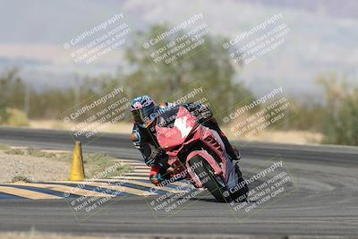 media/Nov-16-2025-Race Pace (Sun) [[8c5fa54630]]/Verified Riders/2-Turn 7 (945am)/